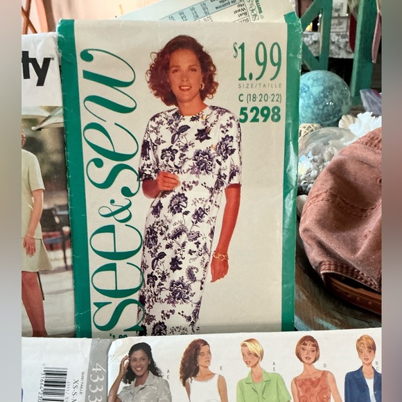 4 Patterns Dresses & Suits. Butterick 4333 & 5932, Simplicity 7238, See/Sew 5298 - Picture 3 of 10